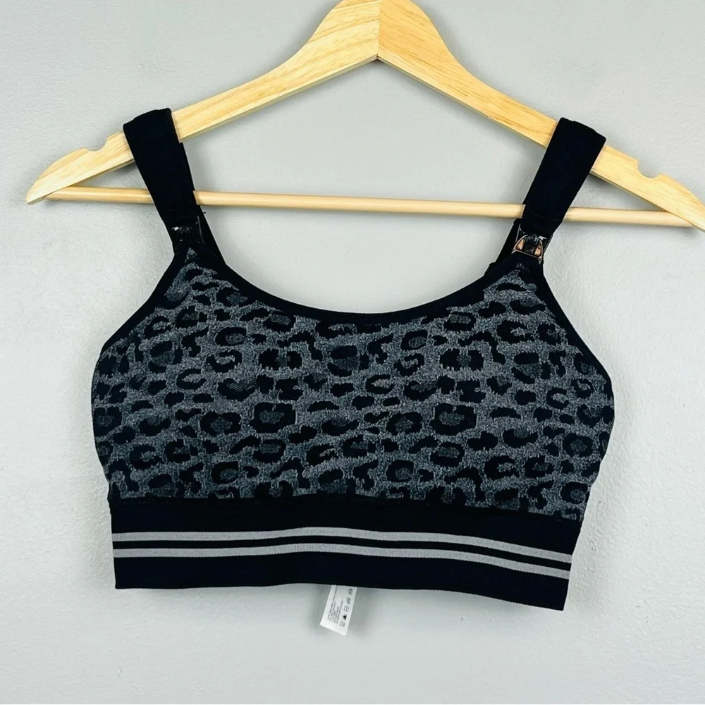 Momcozy black gray leopard 4-in-1 Hands Free Seamless Stretch Pumping Bra, M.